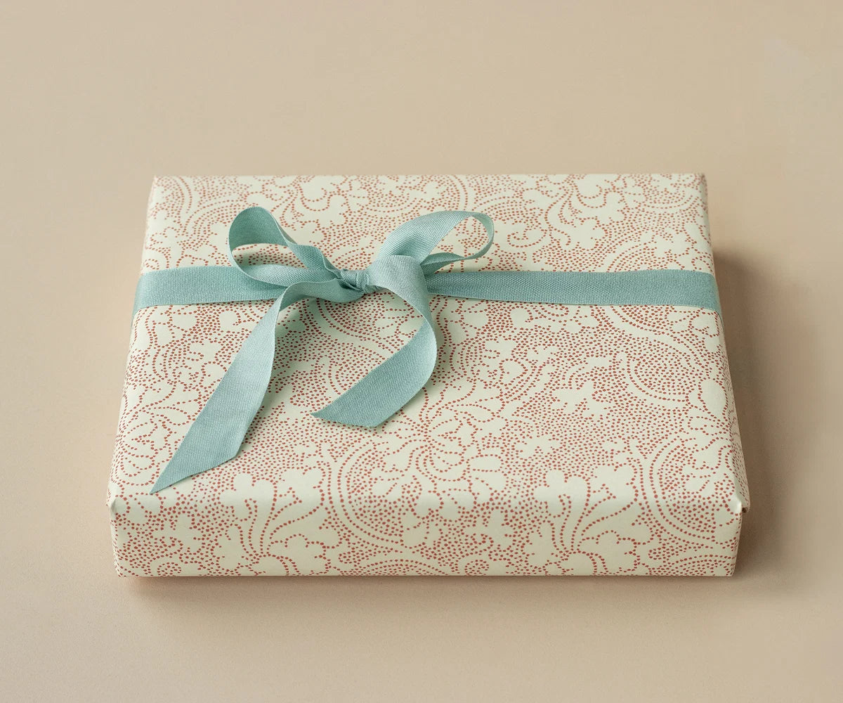 Maileg Gift wrap, 10m - Mae Red