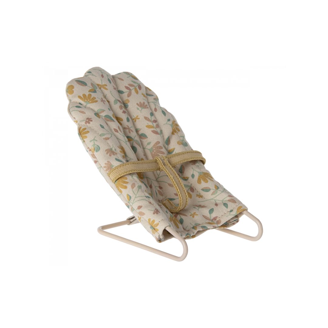 Maileg SS24 Baby Bouncer Babysitter Chair, Micro