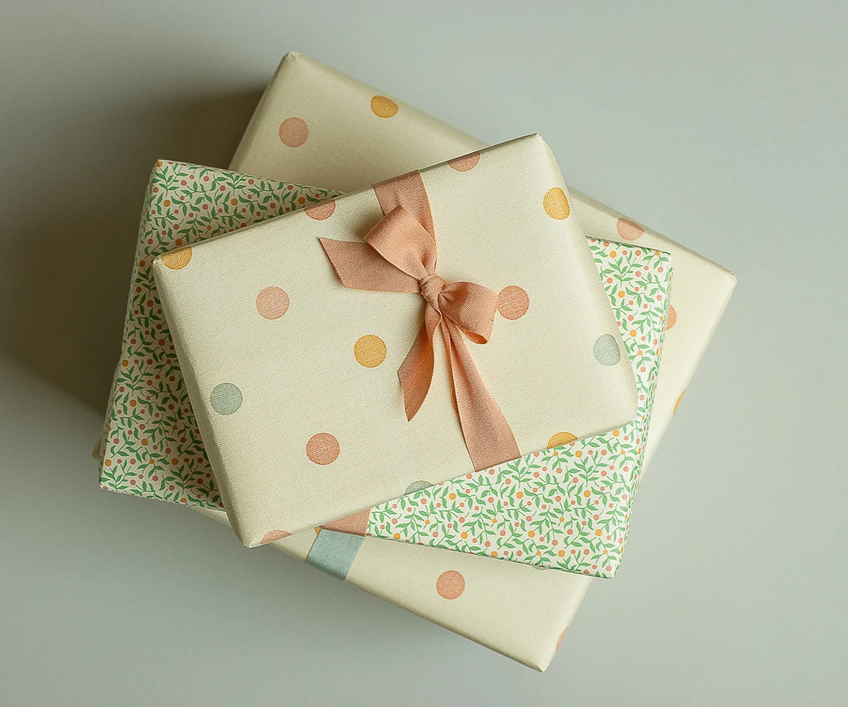 Maileg Gift wrap, 10m - Multi Spots