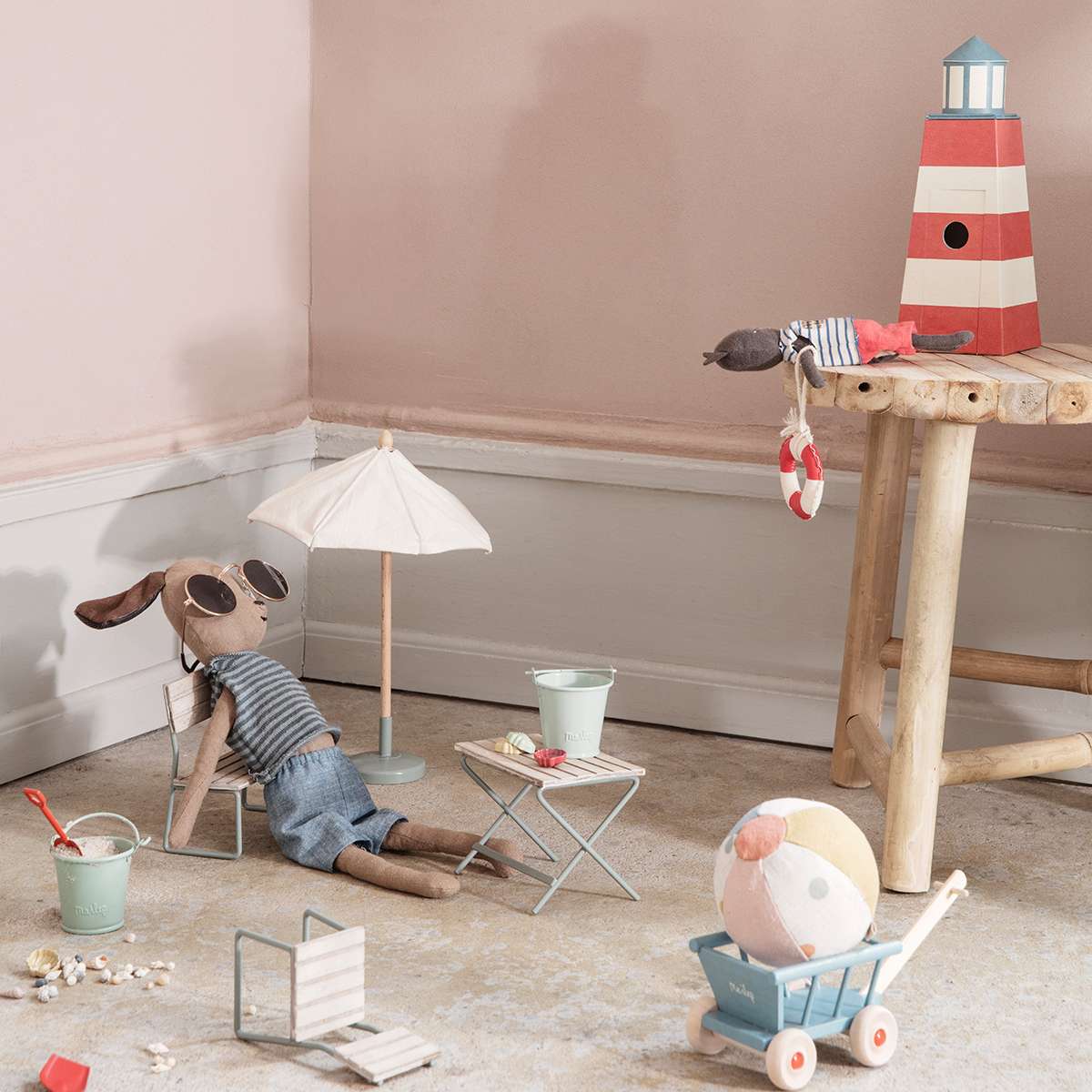 Maileg Beach set, Mouse - Shovel, bucket & shells