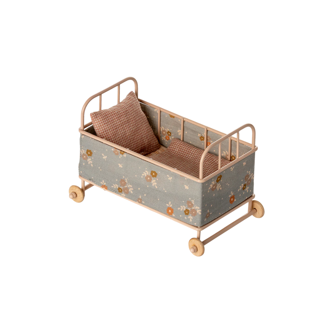 Maileg Cot bed, Micro - Powder