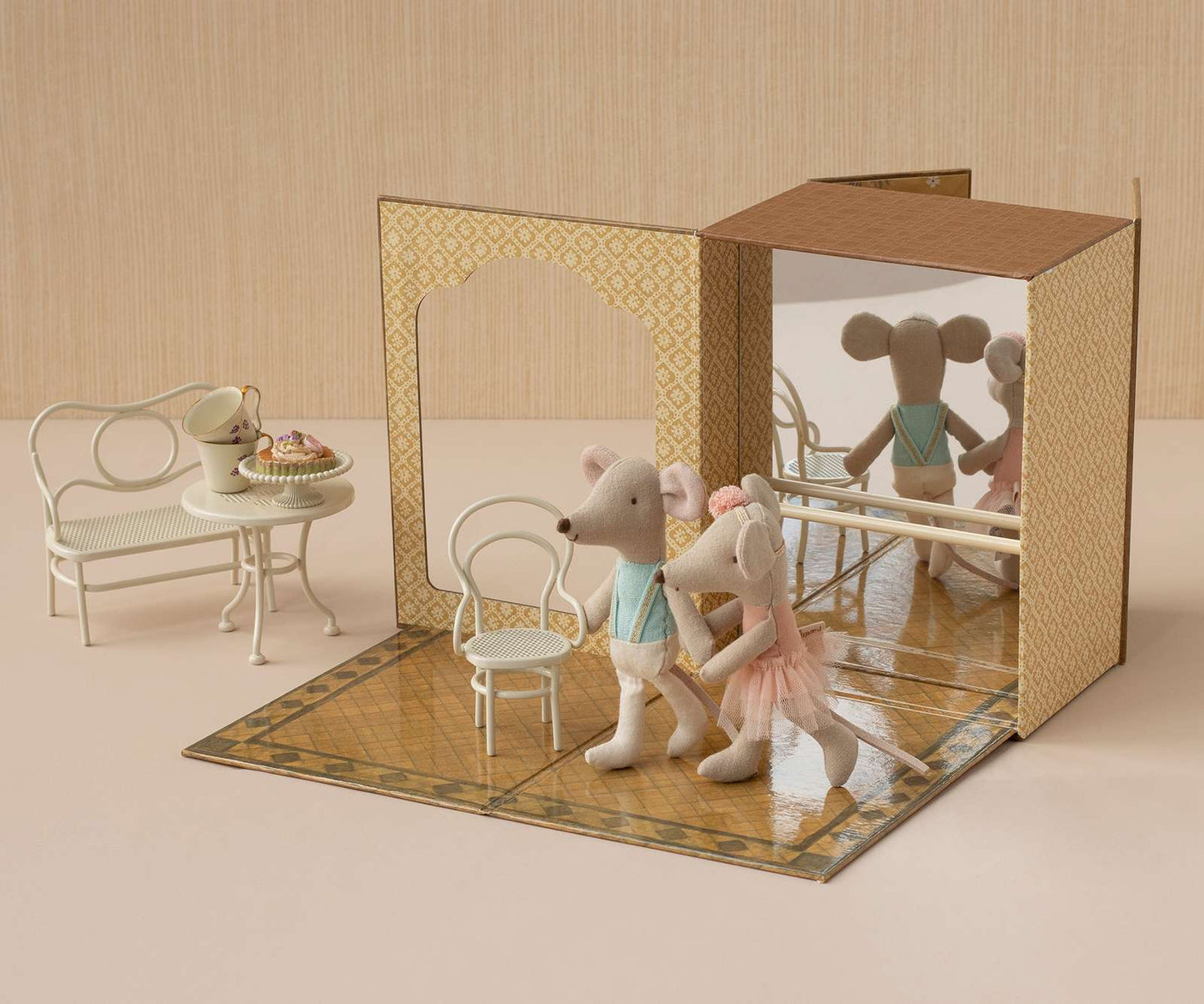 Maileg Ballet mice in dance studio, Little sister and brother