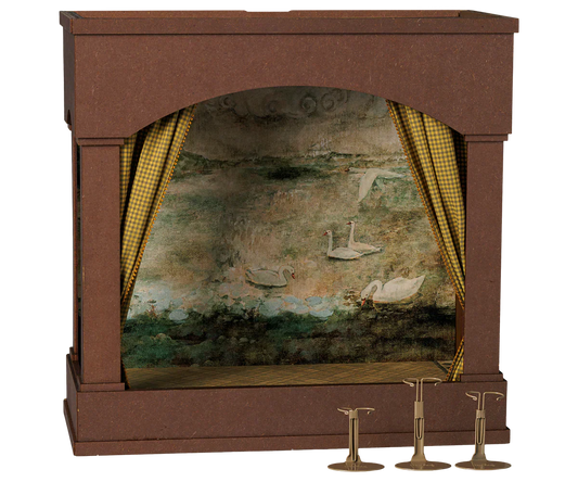 Maileg Mouse Theatre Update: Sold Out & How to Join the Waitlist