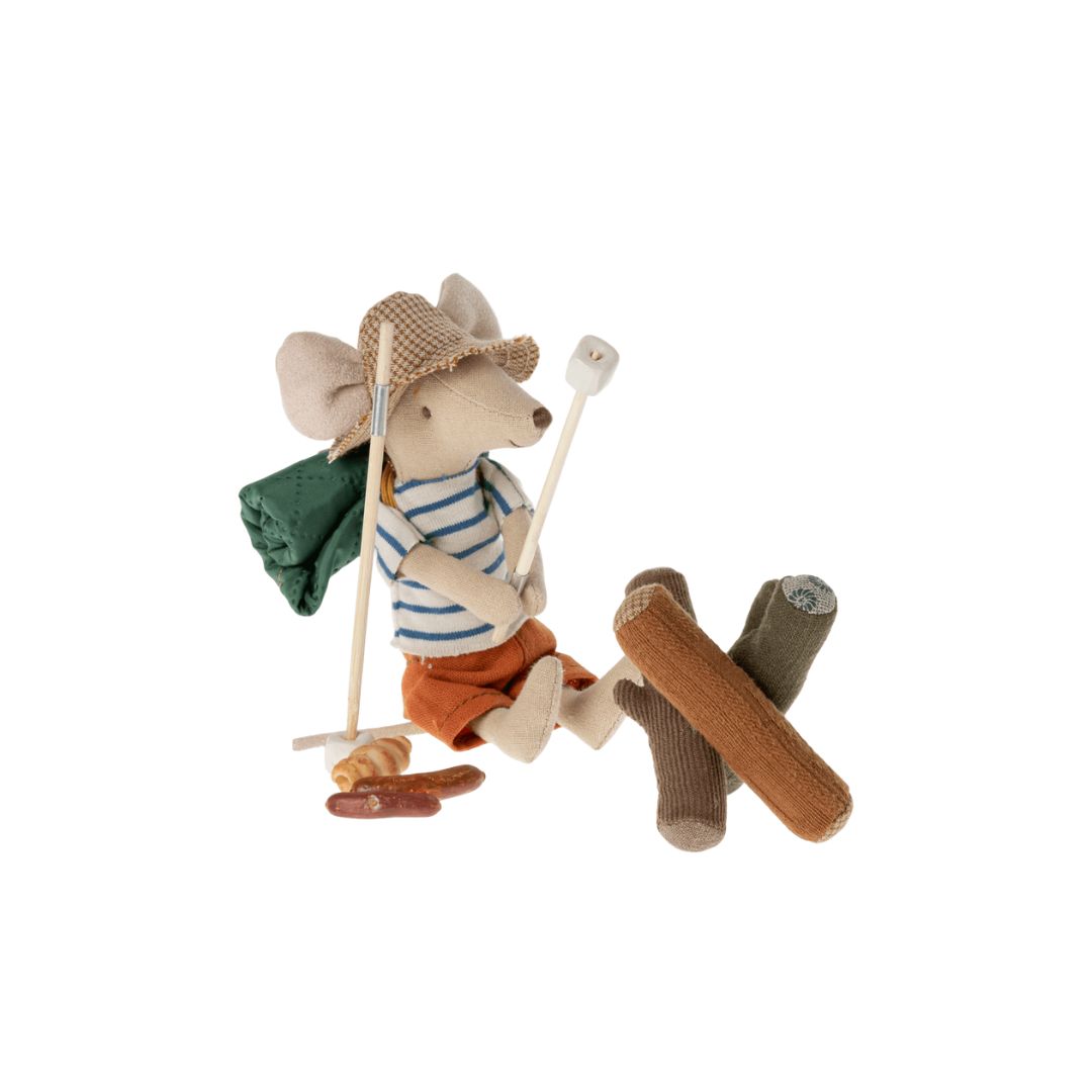 Maielg hiker collection bonfire and little brother mouse