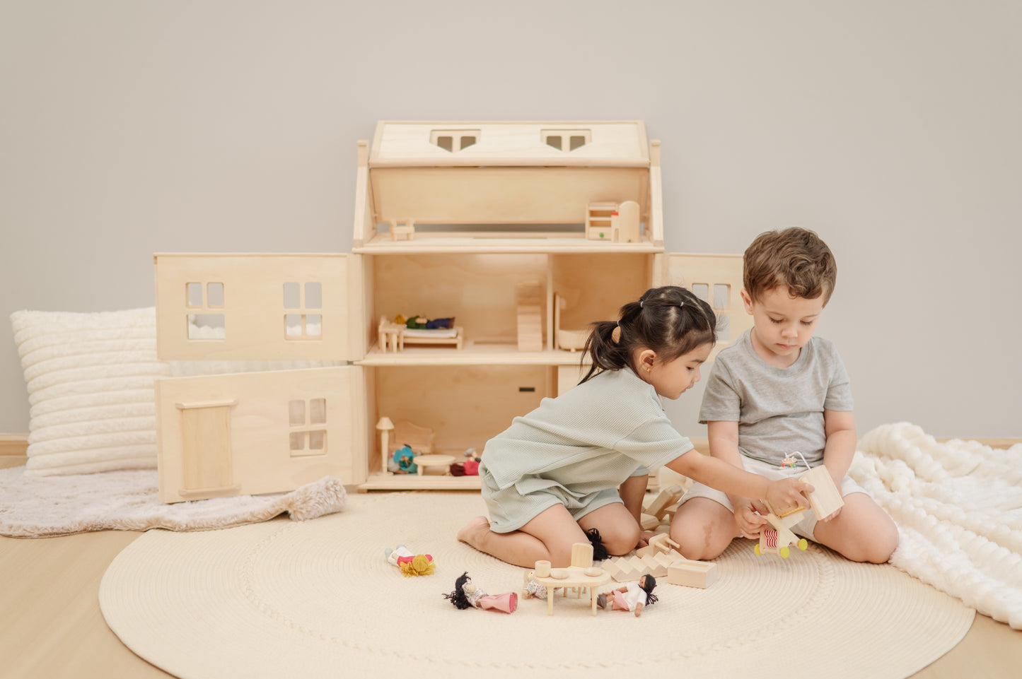 PlanToys Victorian Doll's House - Wooden Toy Dollhouse