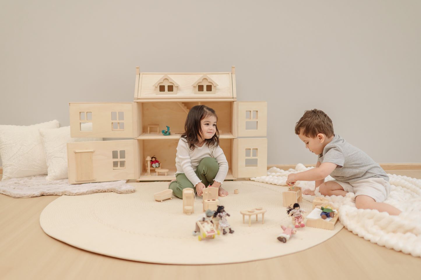 PlanToys Victorian Doll's House - Wooden Toy Dollhouse