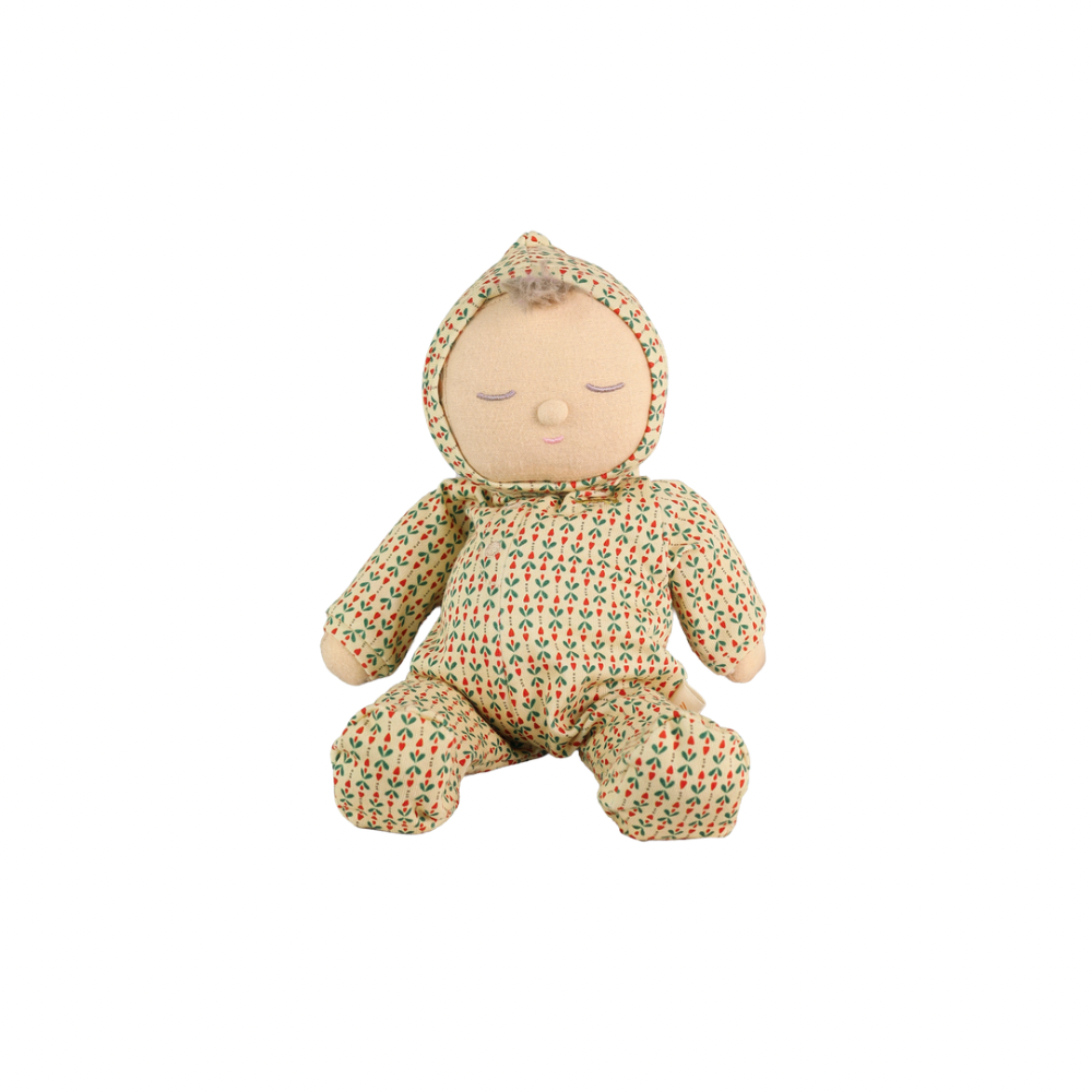 Olli Ella Dozy Dinkum Twinkle Berryheart sleeping baby doll sat in a seated comfy position