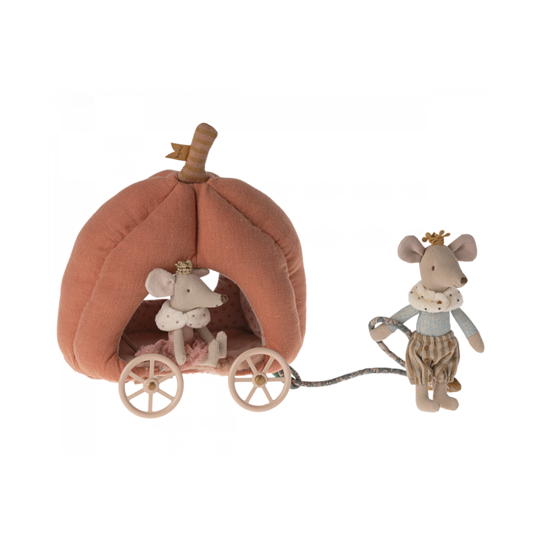Maileg pumpkin carriage with Royal Maileg mice inside