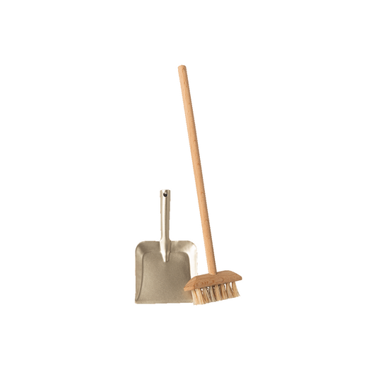 Maileg Miniature broom set