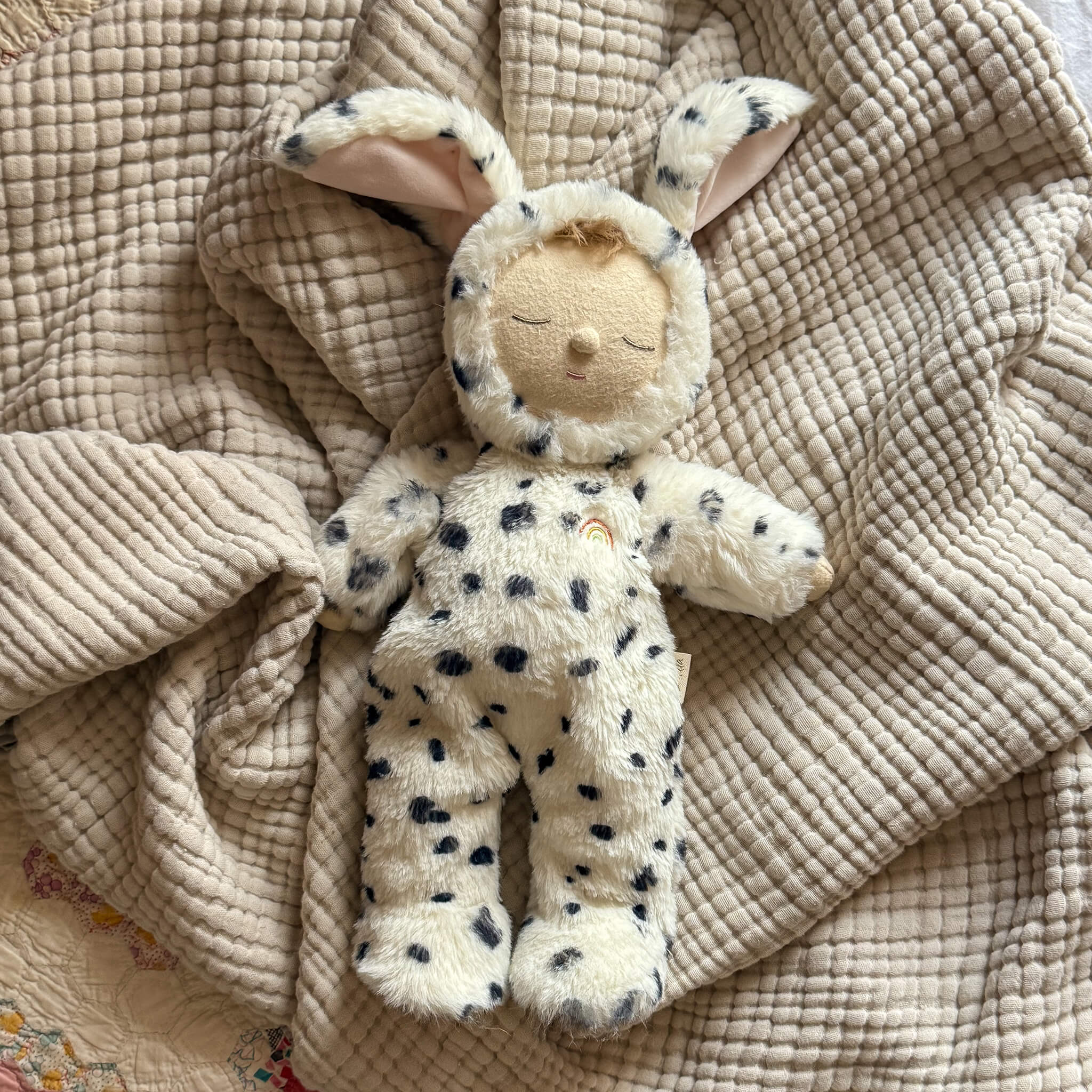 Olli Ella Cozy Dinkum – Dog Domino | Soft, Sustainable Snuggly