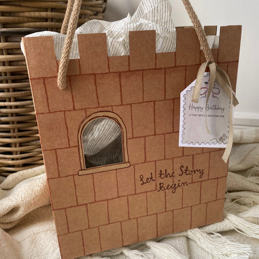 Maileg Castle Gift Bag: A charming gift wrapping option with personalized tag and ribbon. Perfect for Maileg birthdays