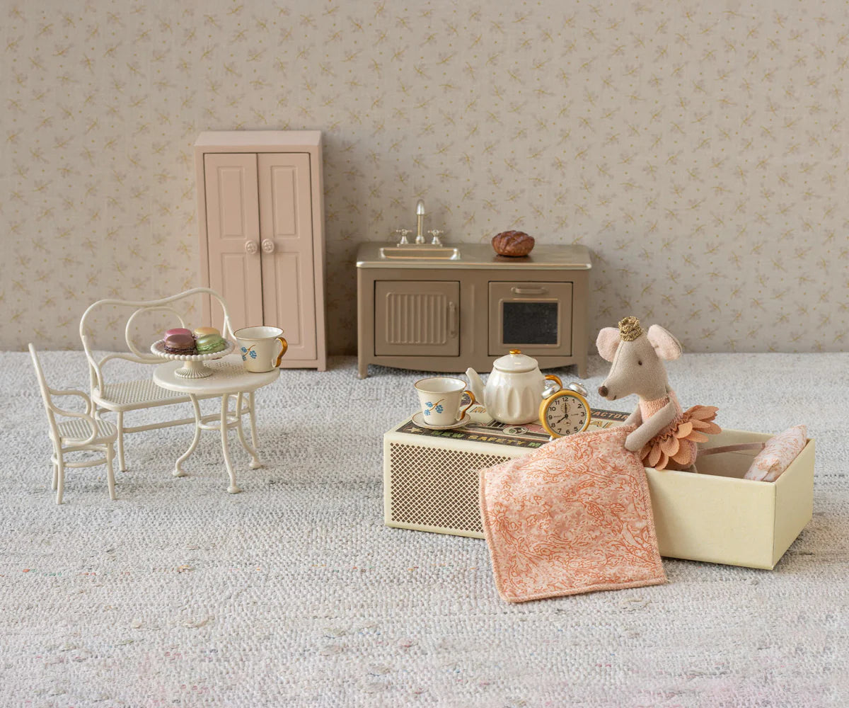 Maileg Princess mouse, Little sister in matchbox
