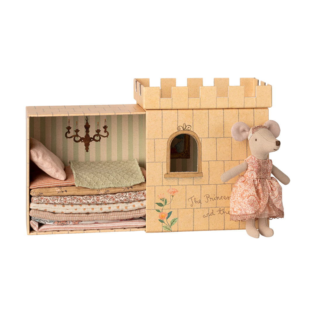 Maileg Princess and the pea, Big sister mouse