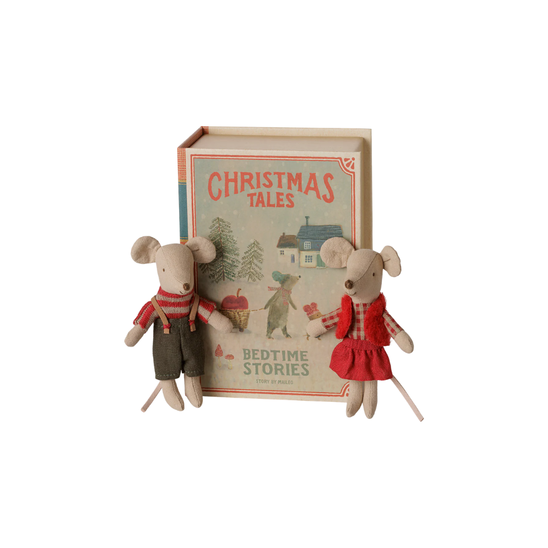 Maileg Christmas twin mice, Little sister and brother in book